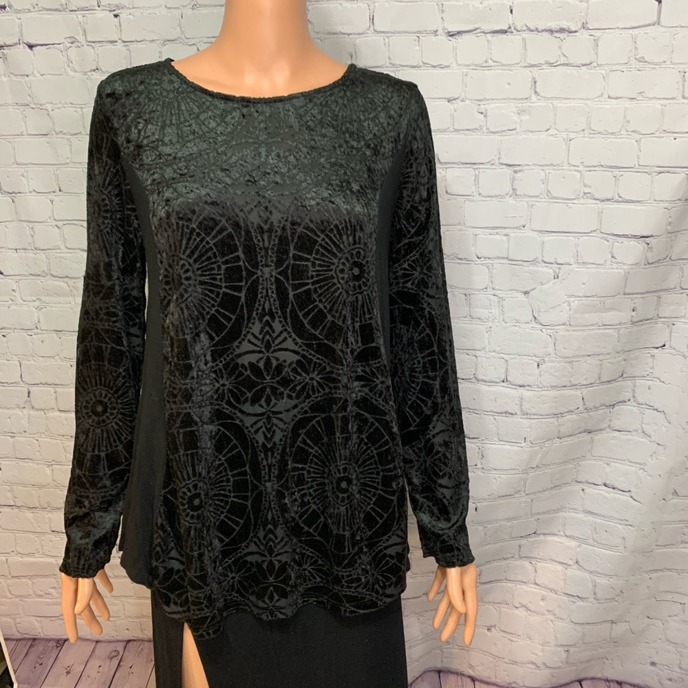 Altar’d State Velvet black long sleeve top size small boho